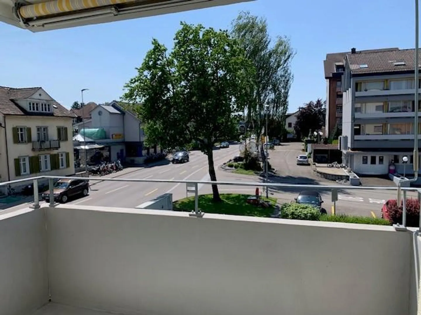 Appartamento accogliente 2.5 stanze - 4° piano / 5° piano a destra - Foto 2 di 7