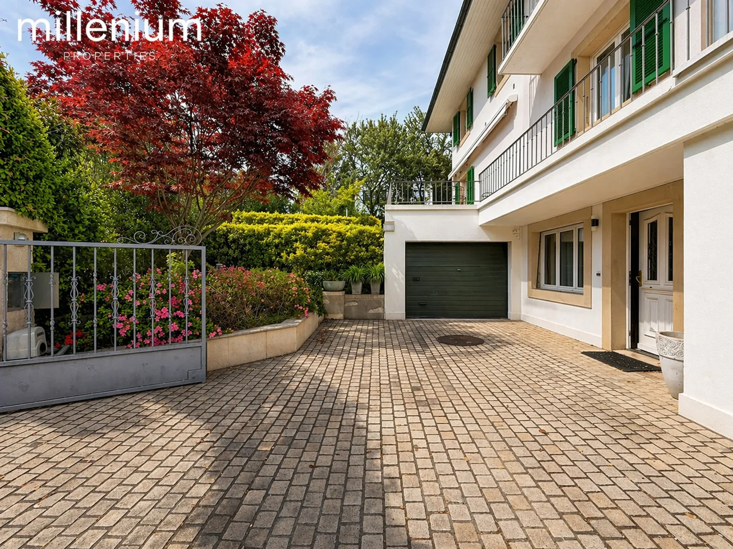 Belle maison 8P avec piscine à Onex - Photo 2 sur 16
