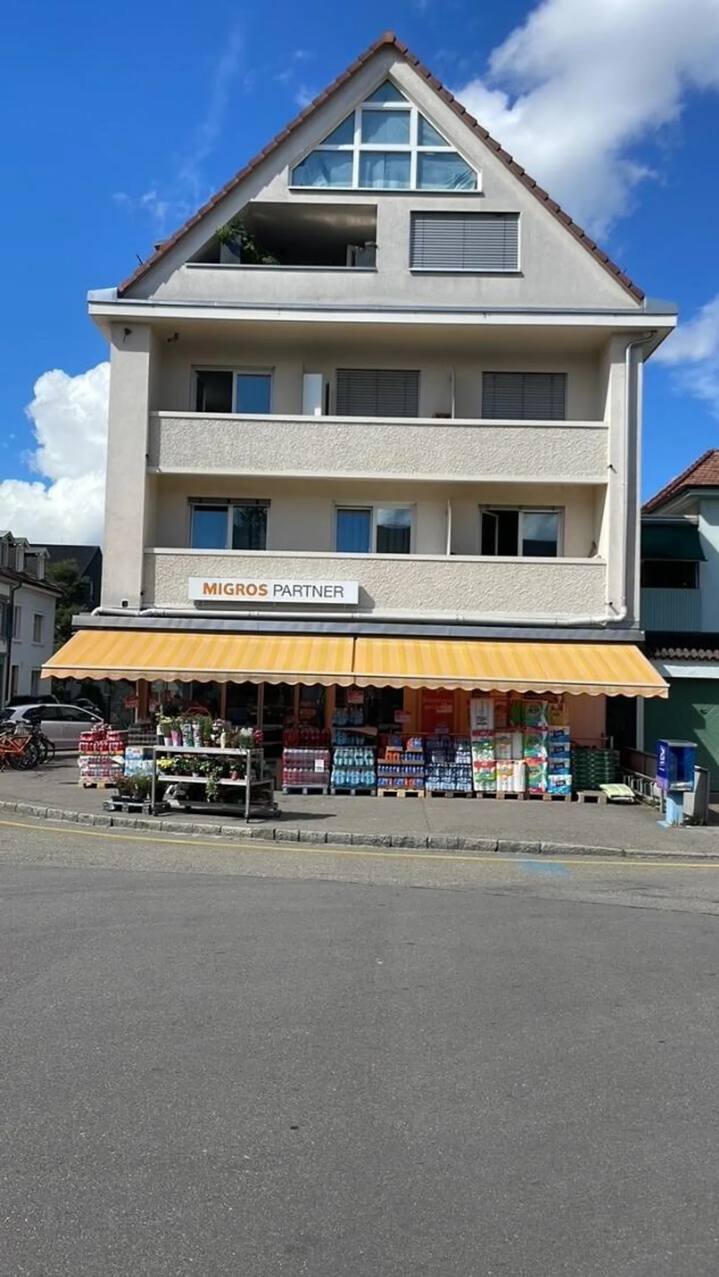 Modernes Apartment in Allschwil - Foto 1 von 8