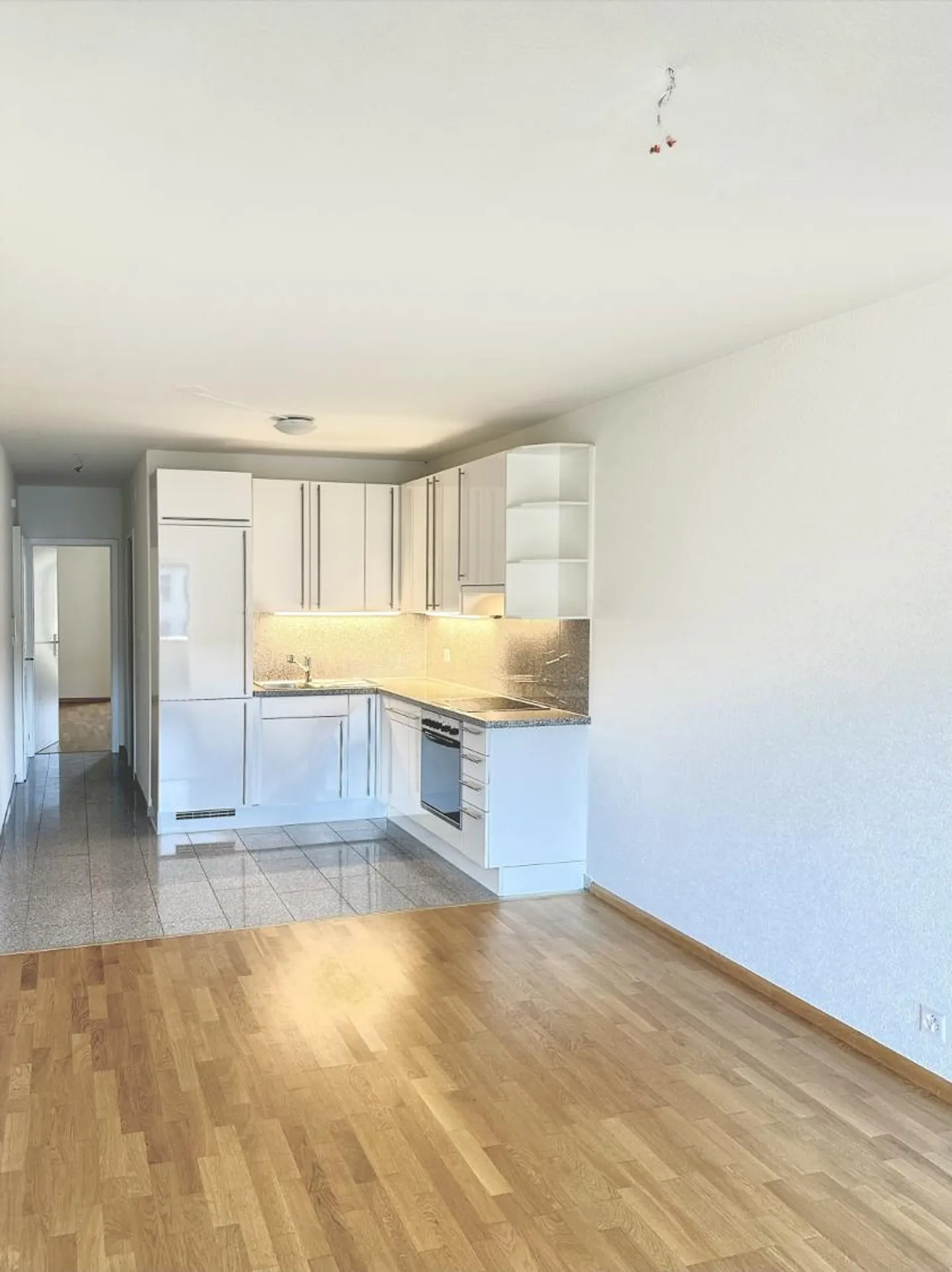 Modernes Apartment in Allschwil - Foto 2 von 8