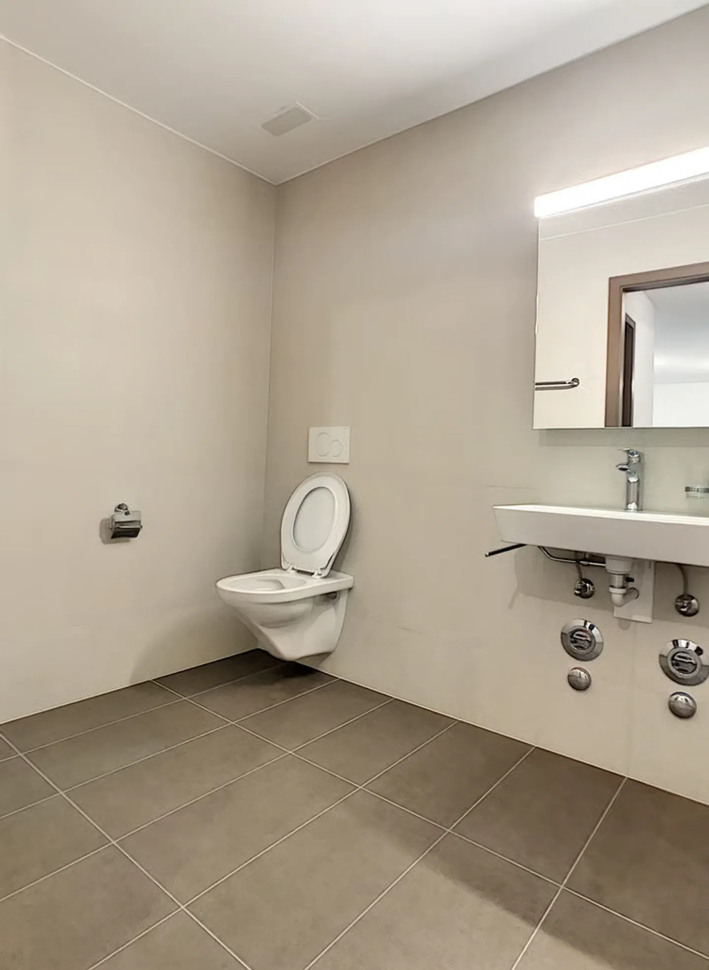 Wohnung mit Rahmen 2,5 Zimmer mit Balkon - Foto 4 von 10