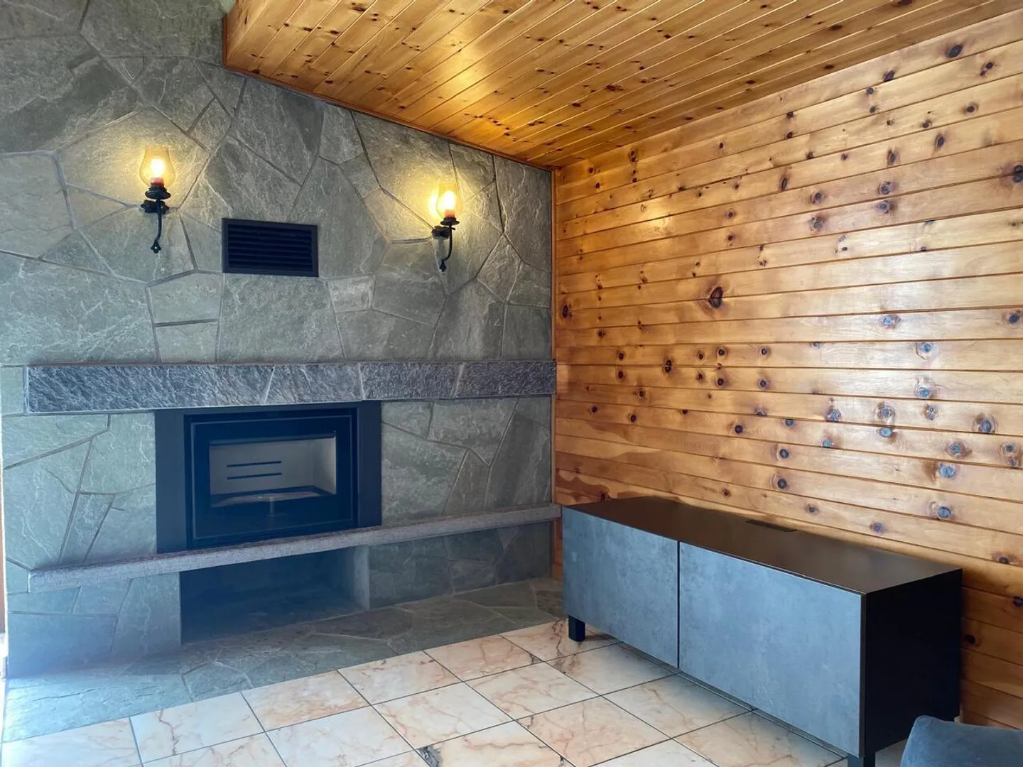 Bel appartamento di 3 locali in affitto tutto l'anno, vicino al centro di Crans - Foto 10 di 26