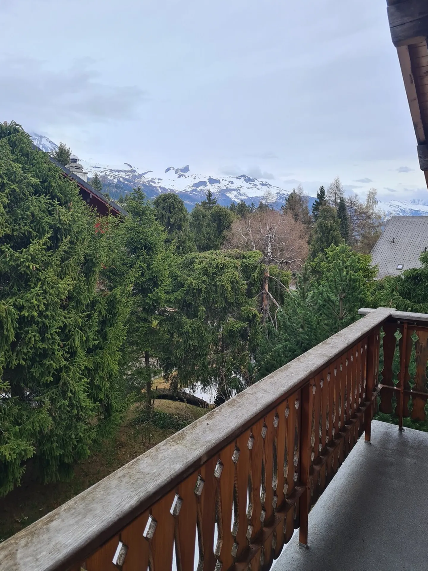 Bel appartamento di 3 locali in affitto tutto l'anno, vicino al centro di Crans - Foto 18 di 26