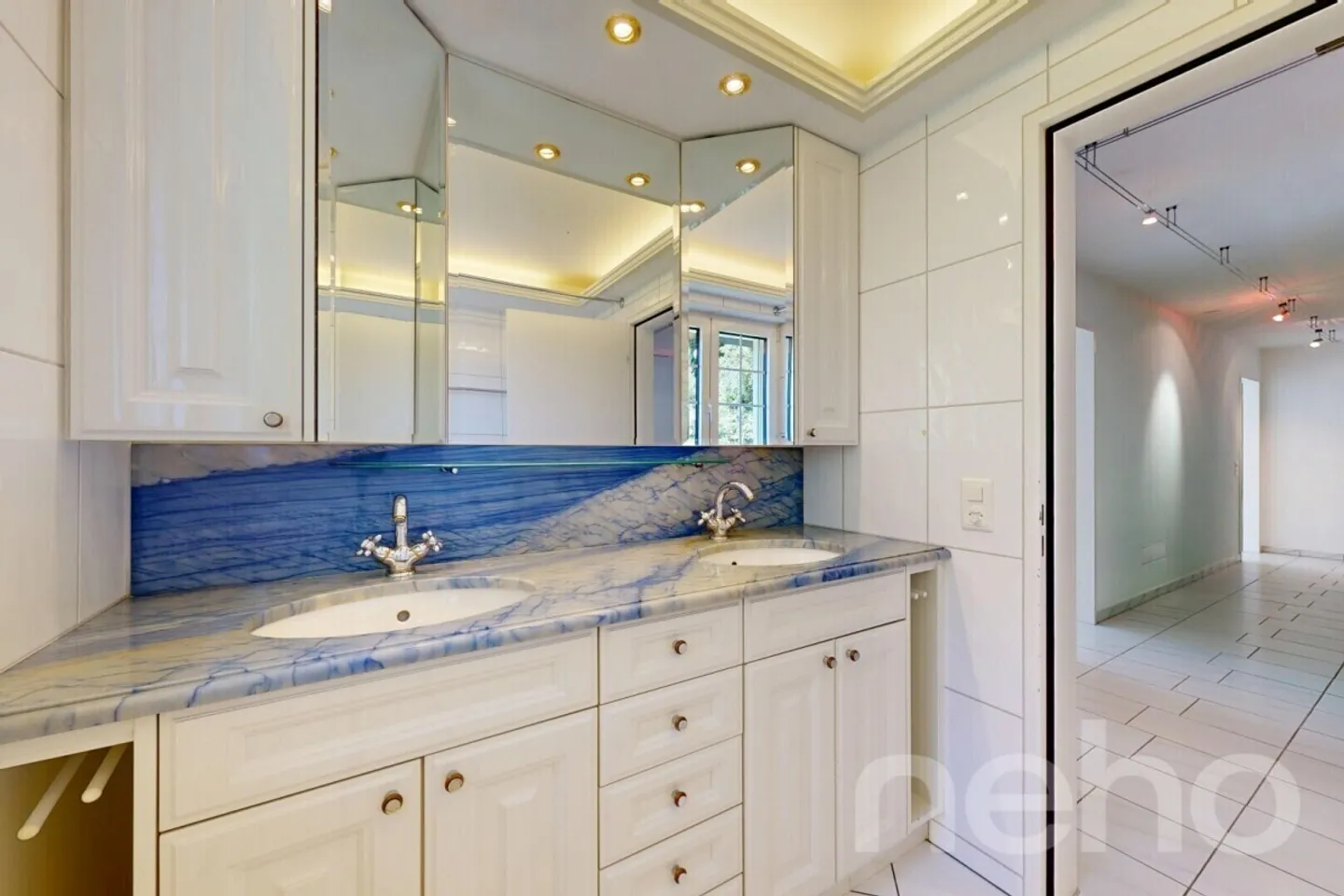 Exclusive corner townhouse with winter garden and large garden - Photo 11 of 12