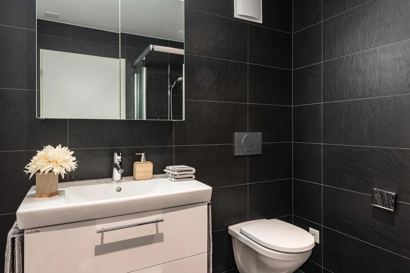 Your apartment search ends here! - Photo 5 of 12