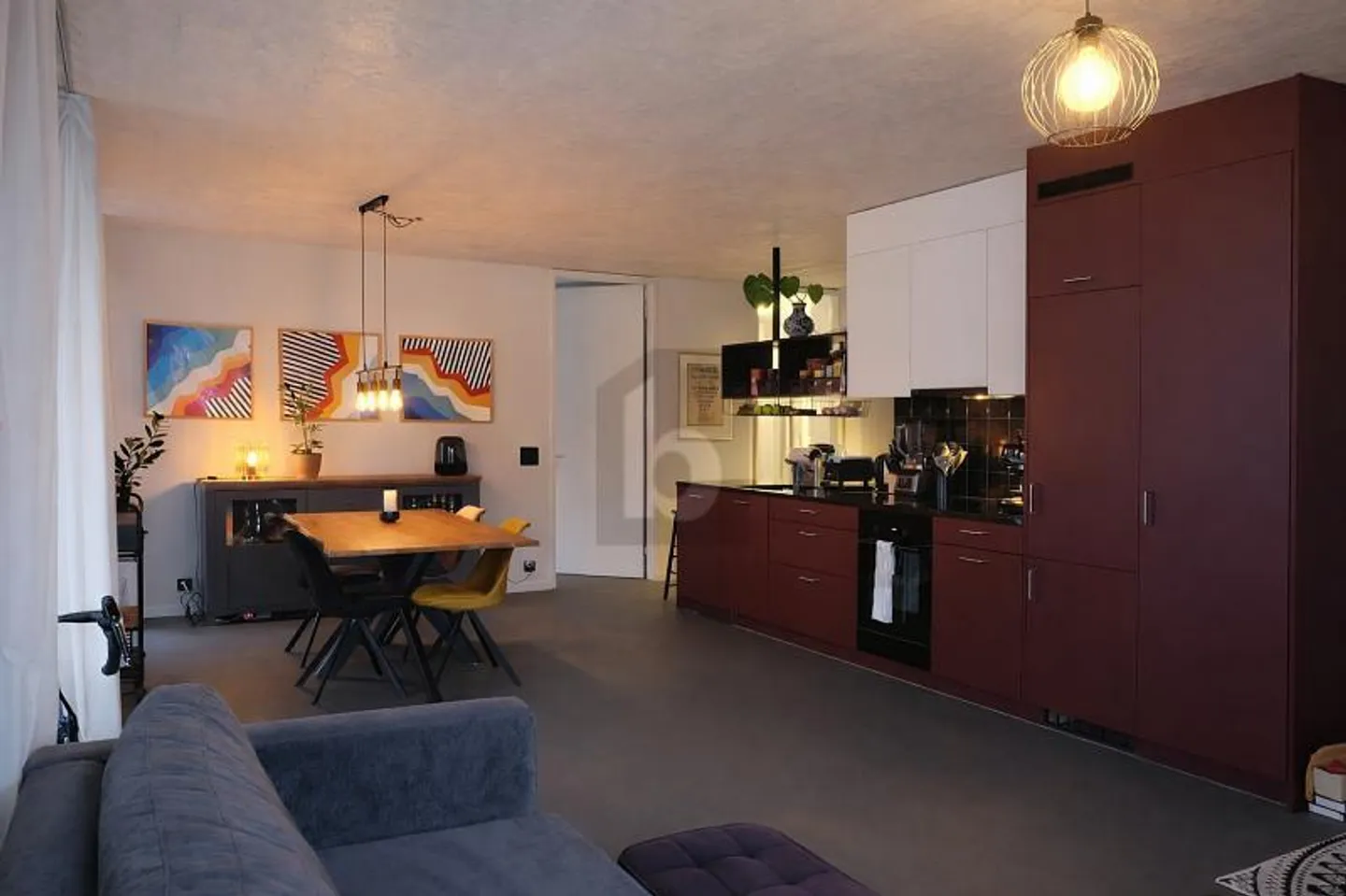 Charming Apartment with Uetliberg View - Photo 2 of 6