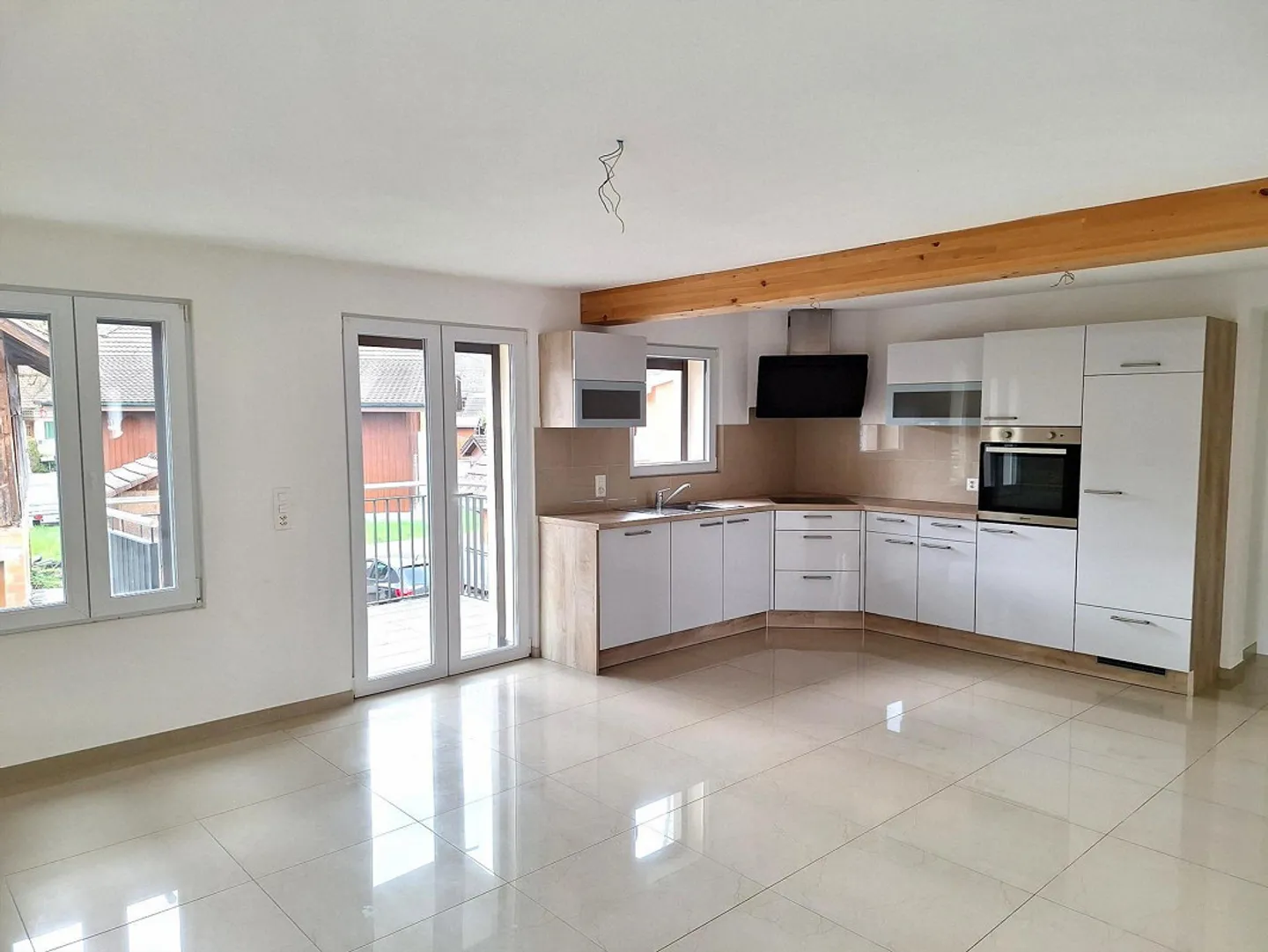 Moderne 4.5-Zimmer-Wohnung - Foto 2 von 10