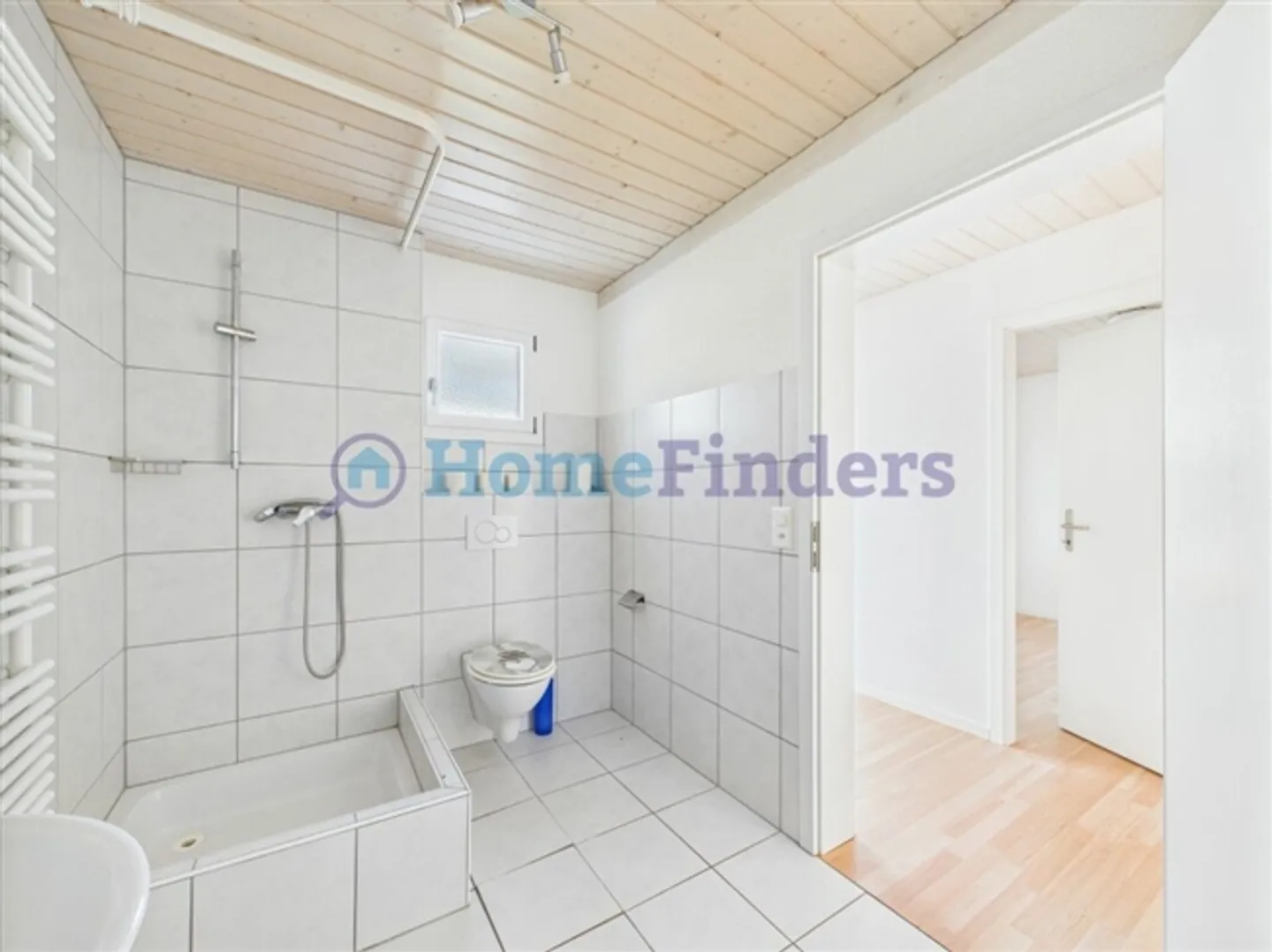 Espace pour toute la famille dans un endroit ensoleillé et calme - Photo 15 sur 16