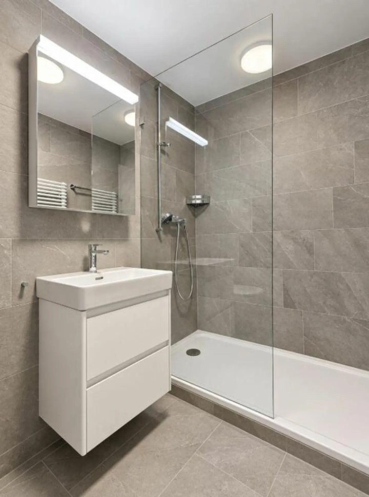 Renovierte Wohnung mit moderner Küche - Foto 3 von 6