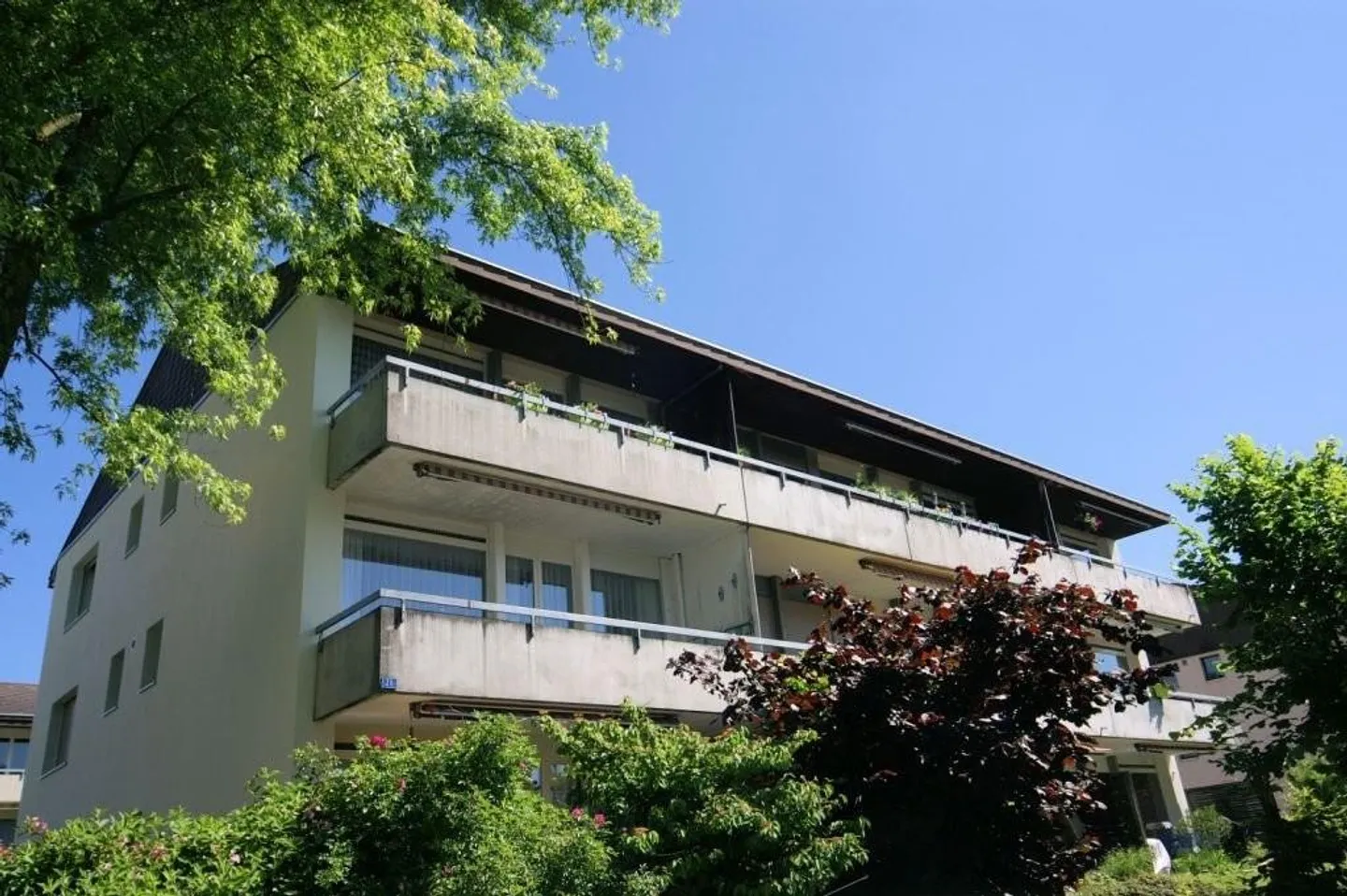 Helle 4.5-Zimmerwohnung mit Aussicht - Foto 1 von 9