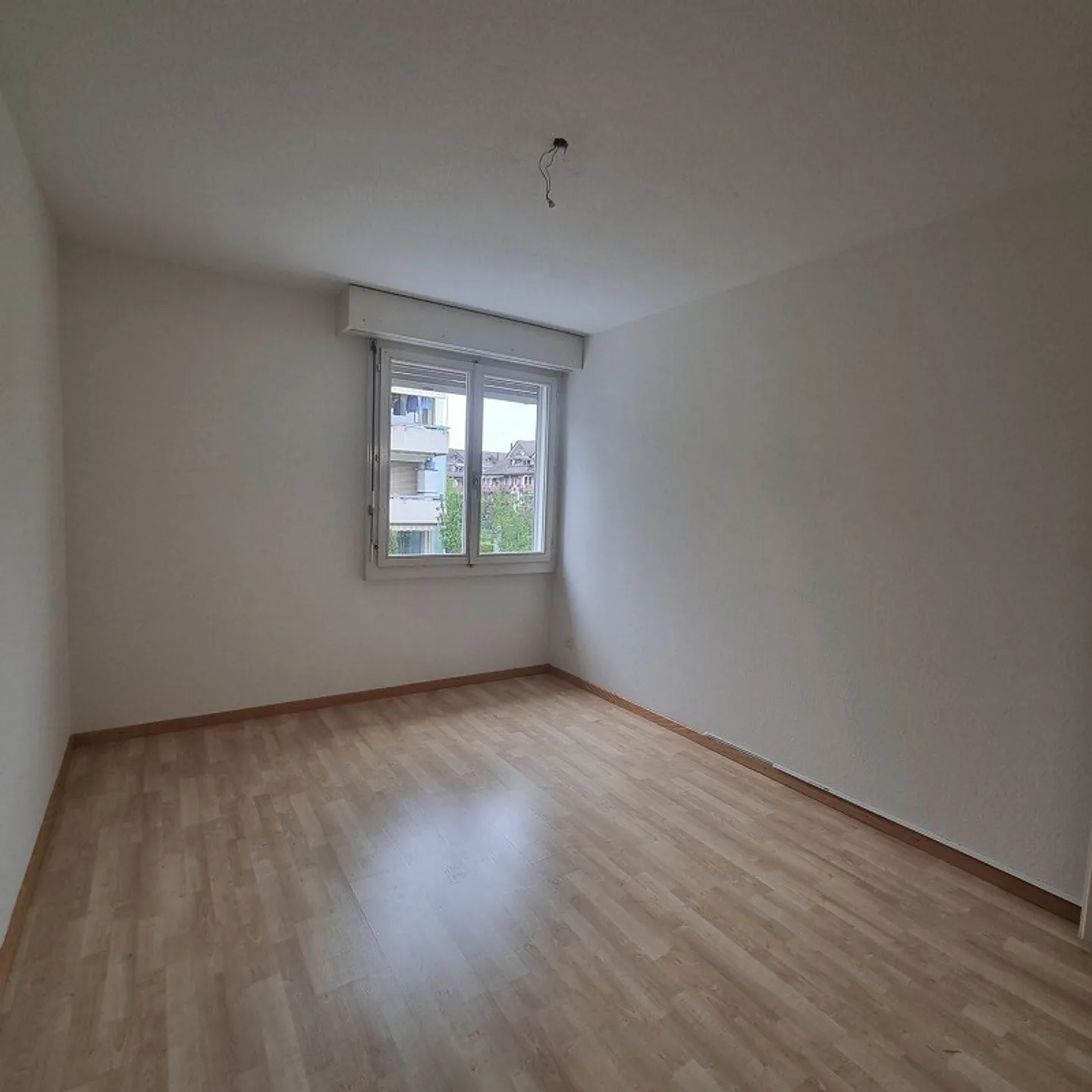 Helle 4.5-Zimmerwohnung mit Aussicht - Foto 4 von 9