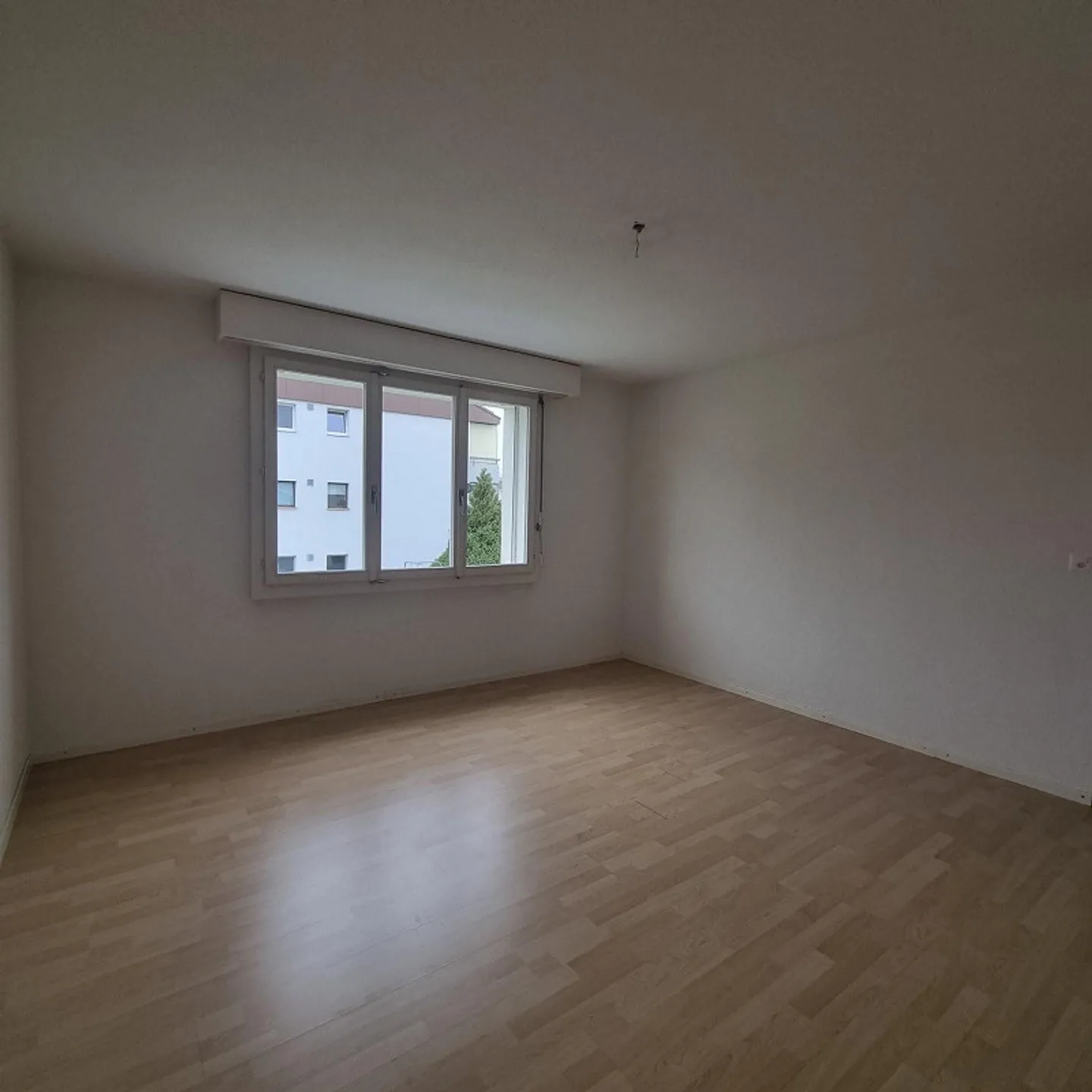 Helle 4.5-Zimmerwohnung mit Aussicht - Foto 6 von 9