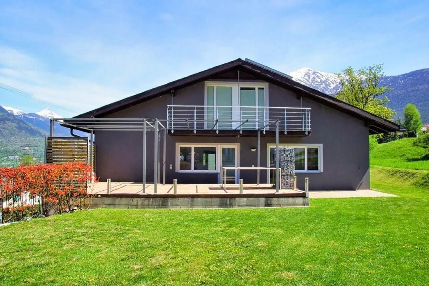 Multi-family house in the green in Glis - Photo 3 of 13