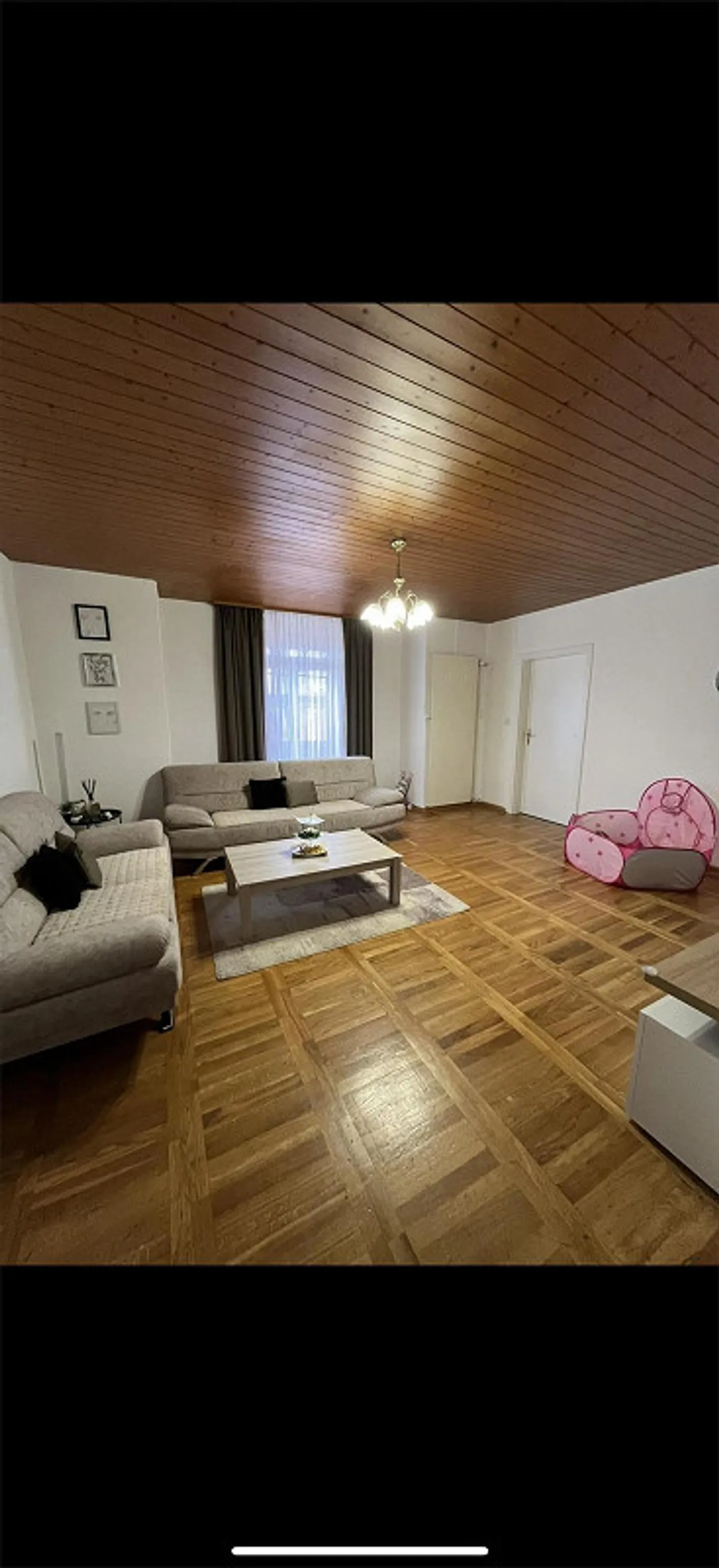 Appartamento di 4,5 stanze a Neuhausen Am Rheinfall - Foto 1 di 8