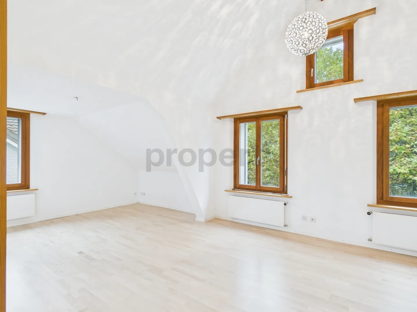 Appartement unique de 3,5 à 4,5 pièces avec grande terrasse sur le toit à Wil (SG) - Photo 1 sur 13