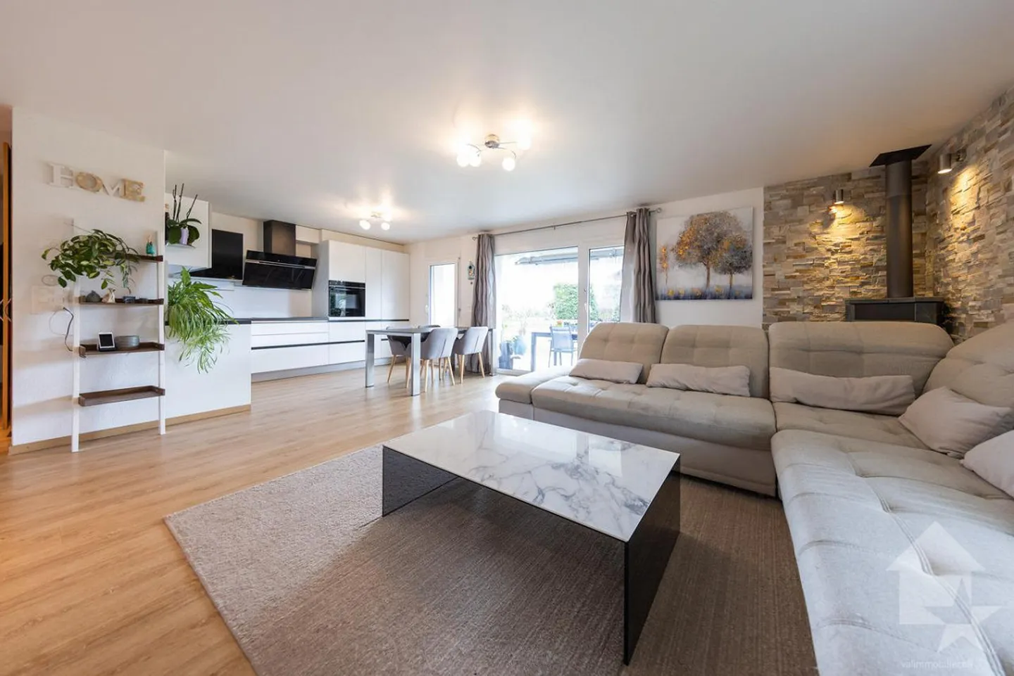 Ground floor 5.5 room terrace and garden, second home and foreigners - Photo 3 of 11