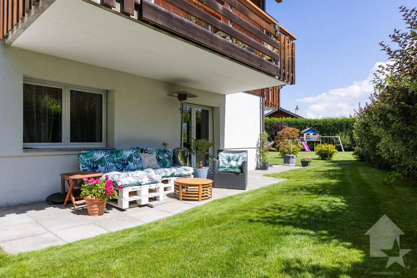 Ground floor 5.5 room terrace and garden, second home and foreigners - Photo 9 of 11