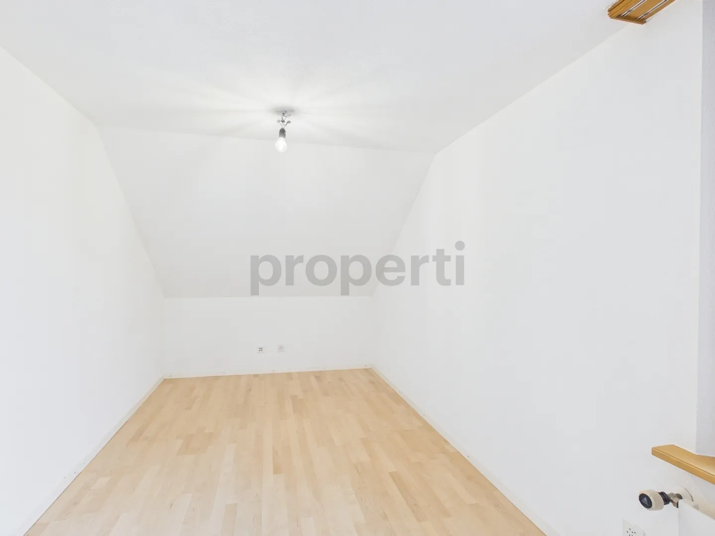 Appartement unique de 3,5 à 4,5 pièces avec grande terrasse sur le toit à Wil (SG) - Photo 6 sur 13