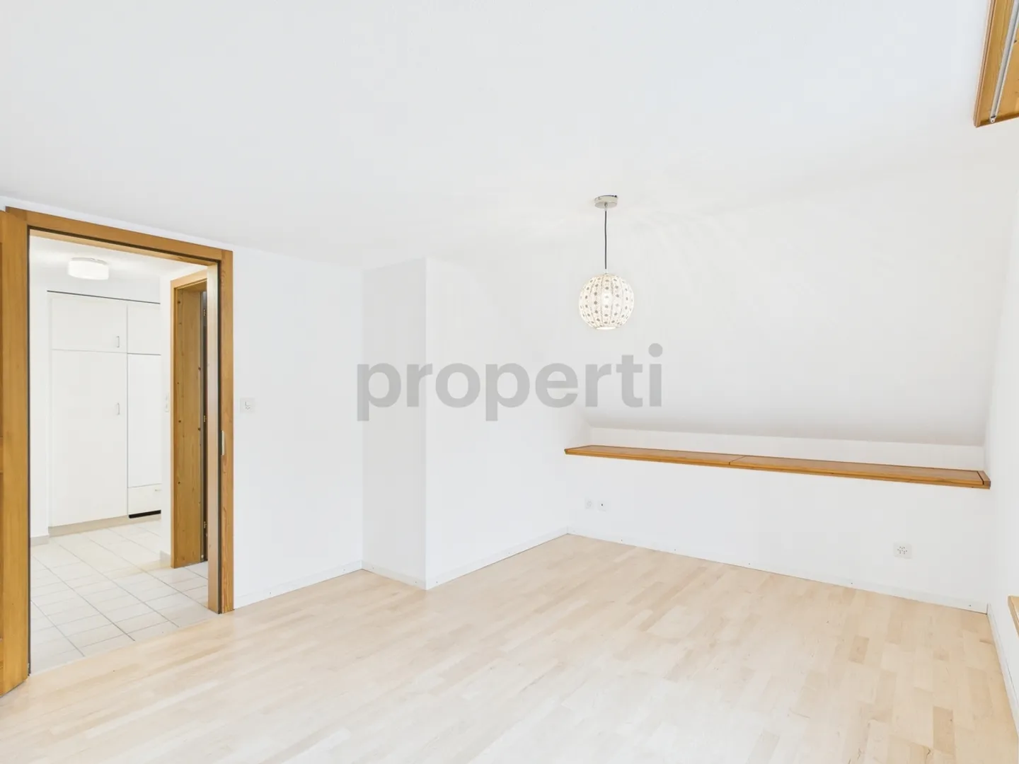 Appartement unique de 3,5 à 4,5 pièces avec grande terrasse sur le toit à Wil (SG) - Photo 8 sur 13