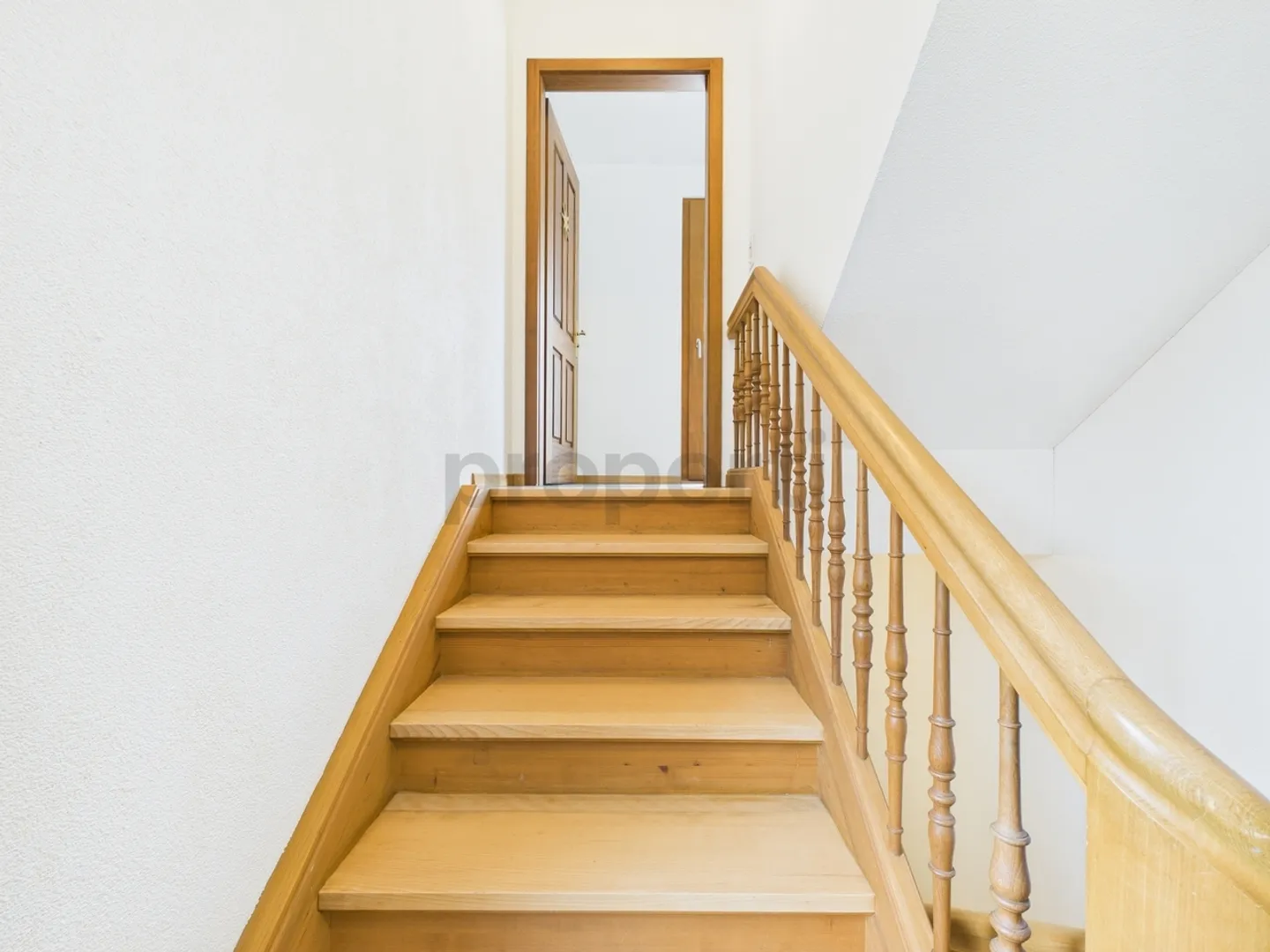 Appartement unique de 3,5 à 4,5 pièces avec grande terrasse sur le toit à Wil (SG) - Photo 9 sur 13