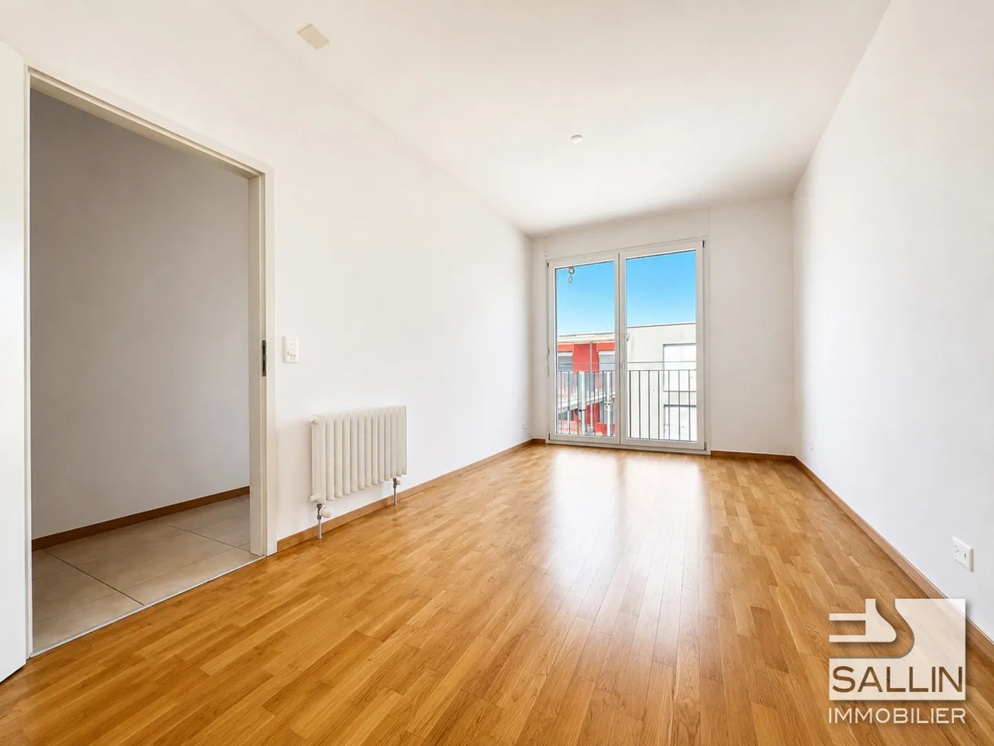 Appartamento luminoso 4½ locali con balcone nel quartiere Cormanon - Foto 3 di 9