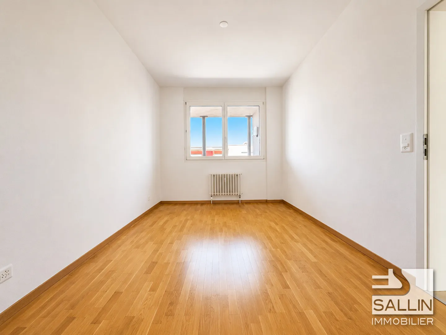 Appartamento luminoso 4½ locali con balcone nel quartiere Cormanon - Foto 4 di 9