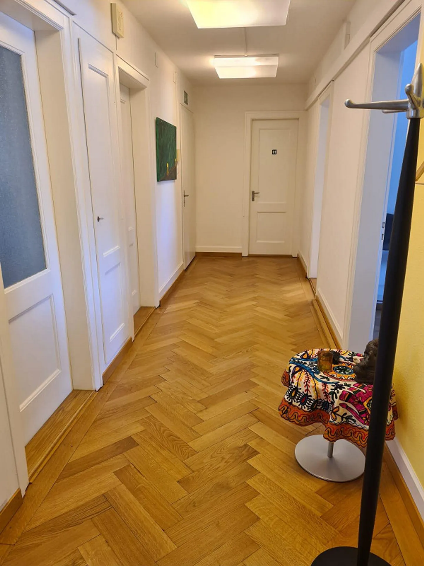 Bright Office Spaces in the Center of ZUG - Photo 5 of 10