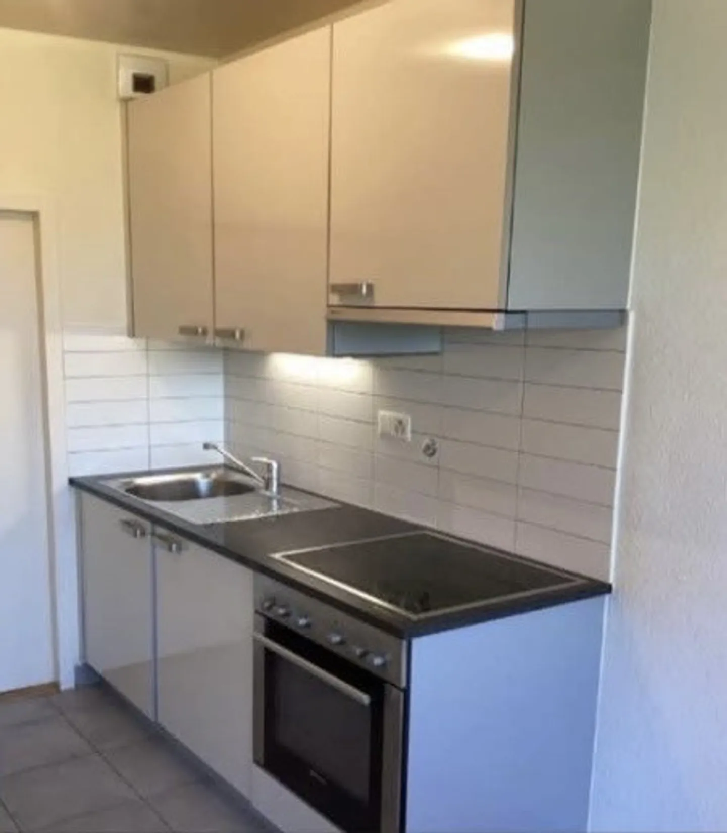 Studio situé à Vernier - Photo 1 of 3