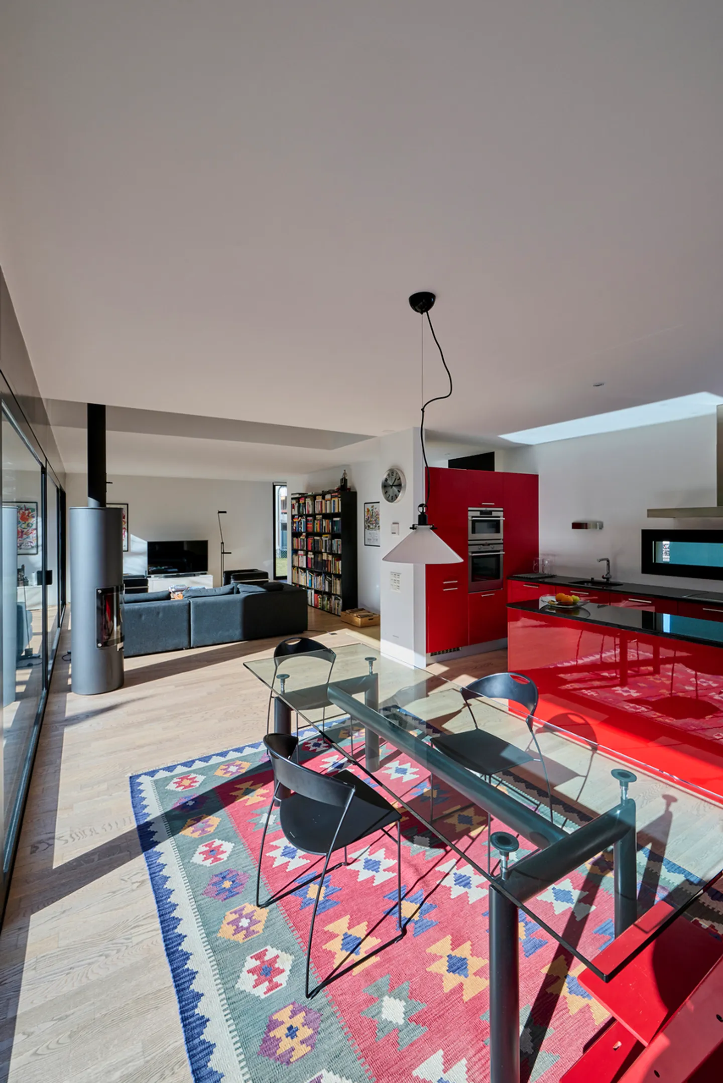 Outstanding modern villa near the center of Bellinzona - Photo 4 of 15