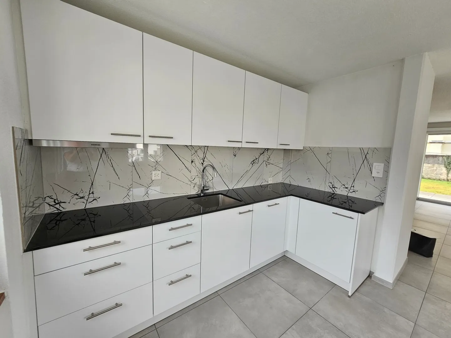 Centro del villaggio - 3 camere con terrazza al piano terra - Foto 2 di 9