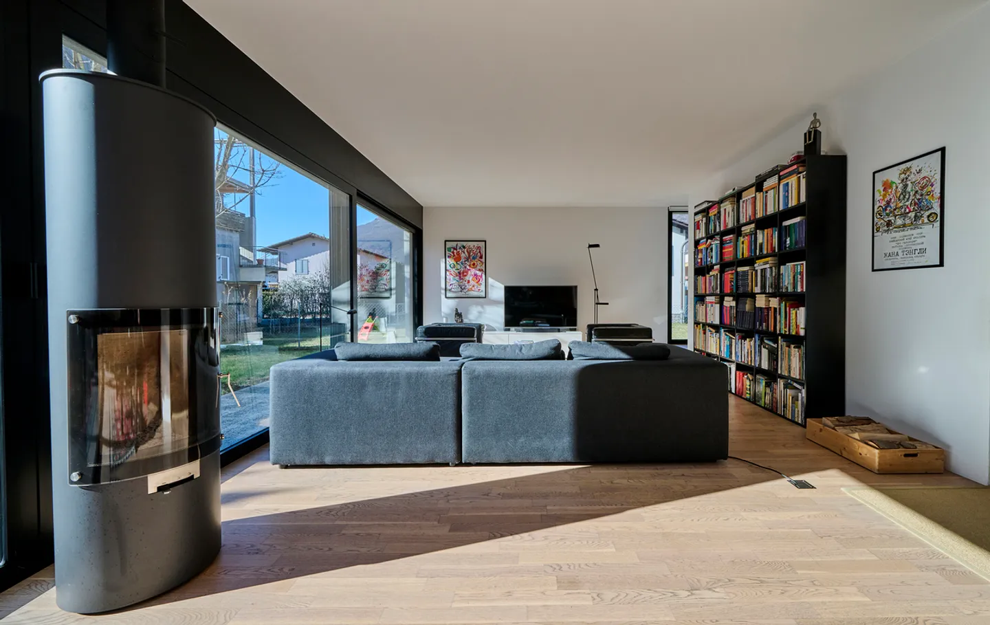 Outstanding modern villa near the center of Bellinzona - Photo 5 of 15