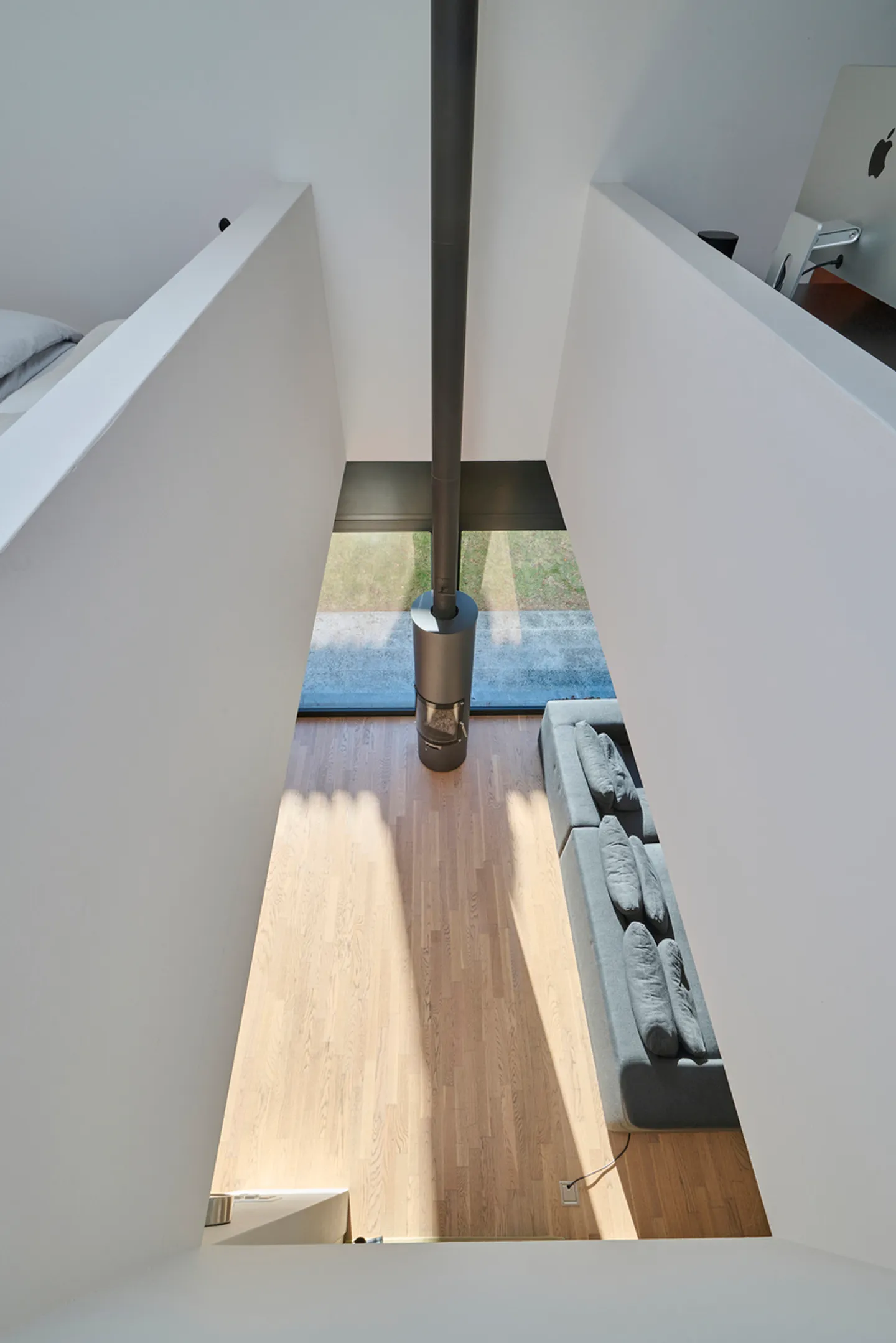 Outstanding modern villa near the center of Bellinzona - Photo 11 of 15