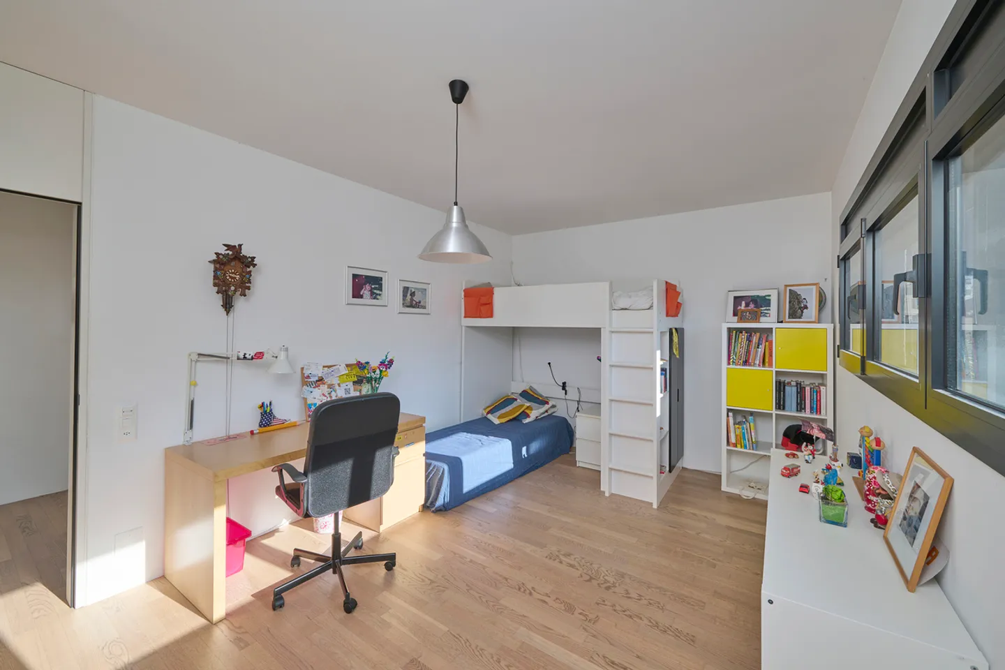 Outstanding modern villa near the center of Bellinzona - Photo 13 of 15