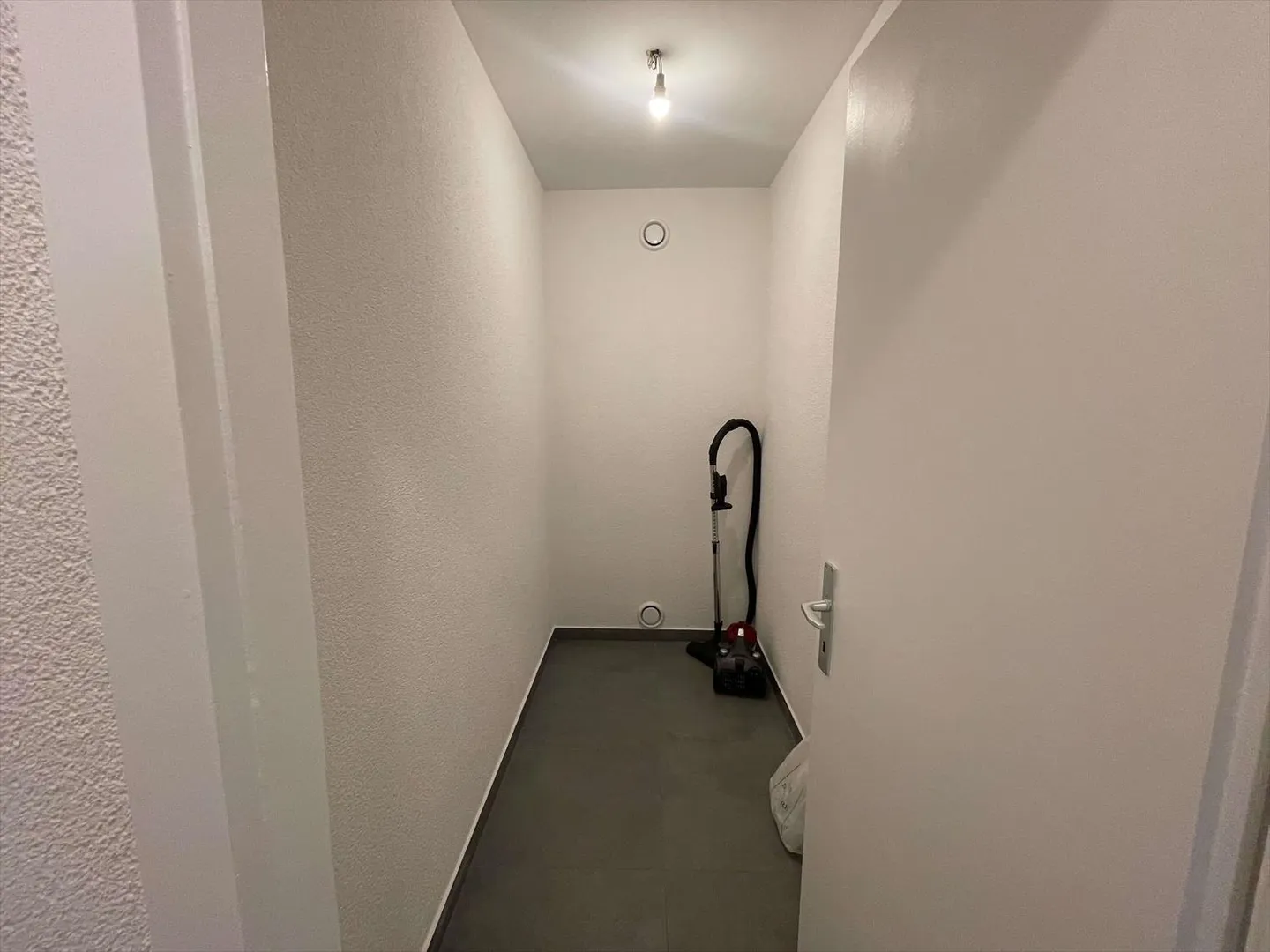 Chambre 1 pièce - Photo 22 sur 24