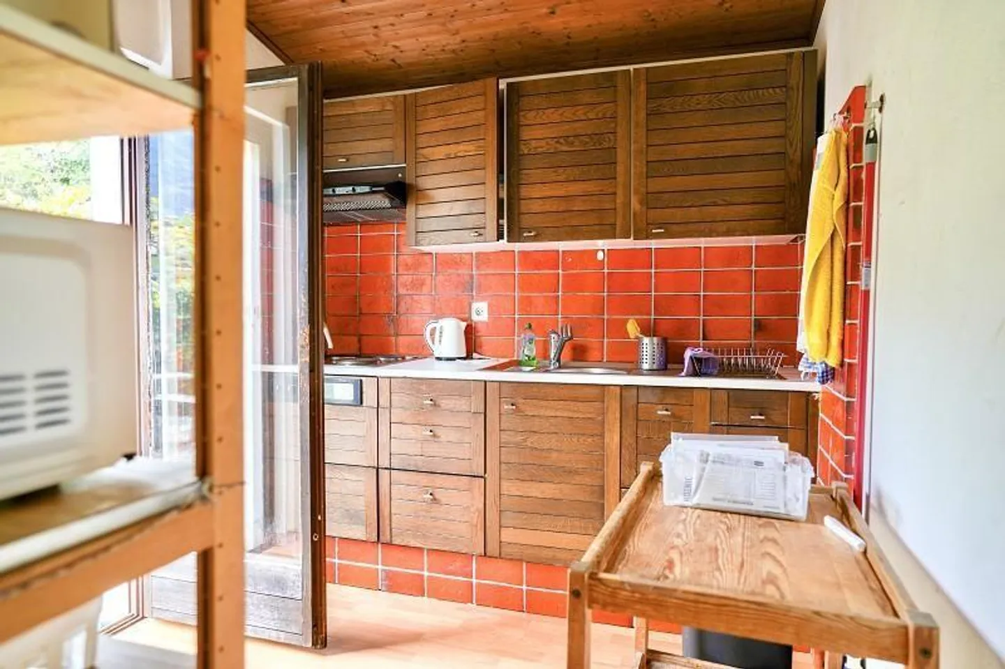 Chalet 4 1/2 locali in una posizione molto tranquilla e soleggiata con vista - Foto 8 di 33