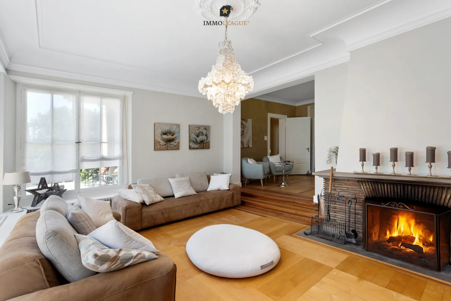 Grande villa cittadina in un ambiente idilliaco con molta riserva di terreno - Foto 1 di 10