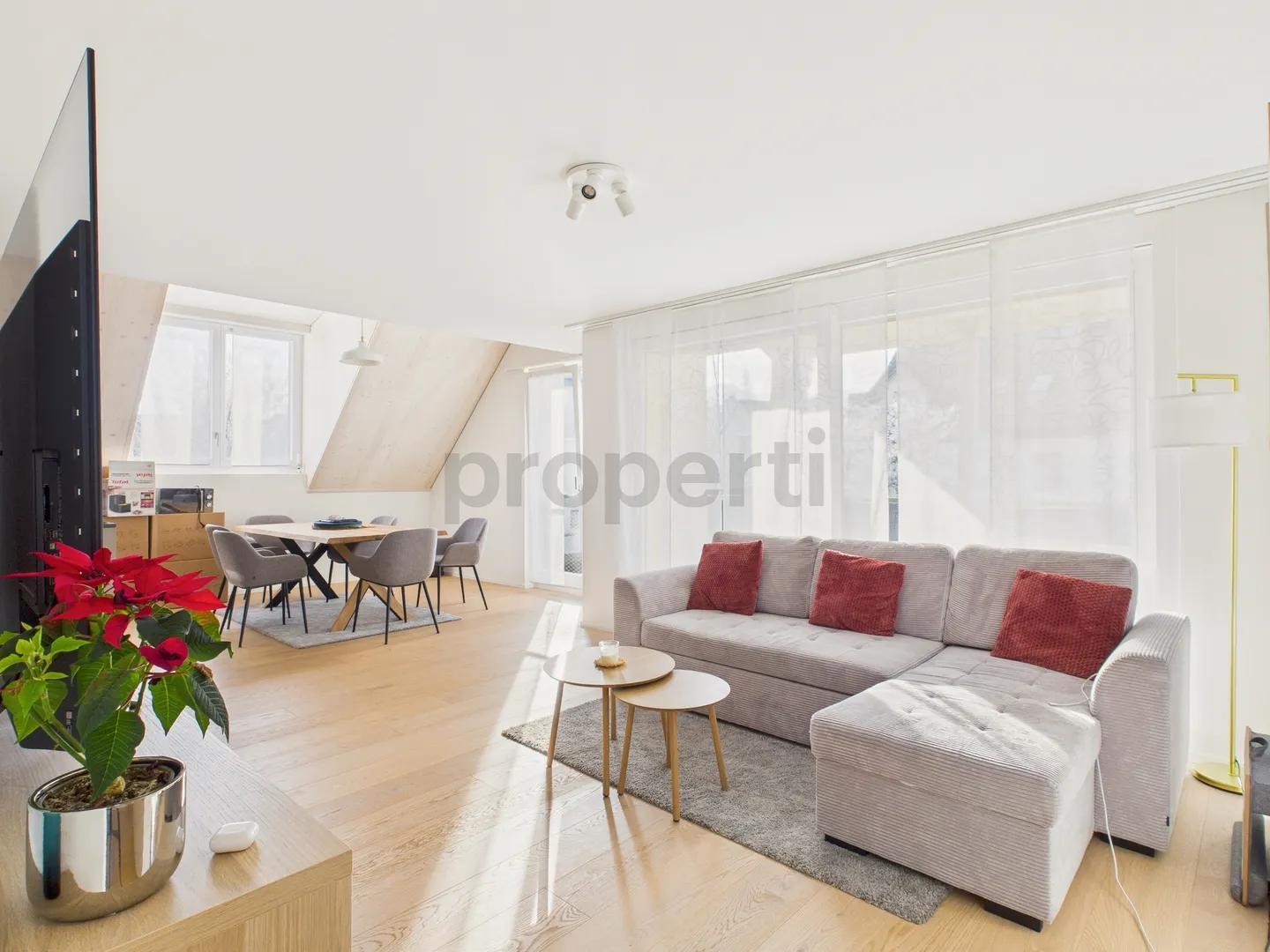 Moderne Maisonette-Wohnung in Muri - Foto 1 von 13