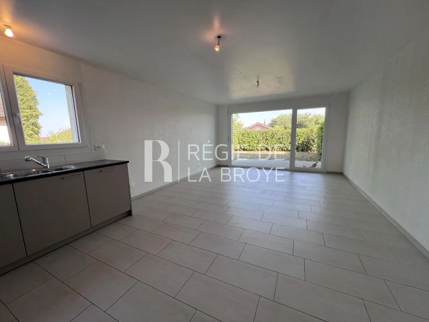 3.5-room apartment in St-Aubin FR - Photo 1 of 9