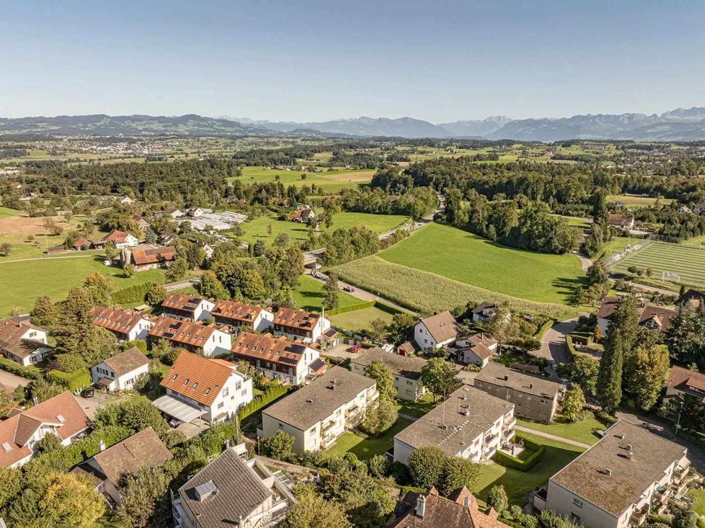 Multi-family houses in a central location - Photo 4 of 8