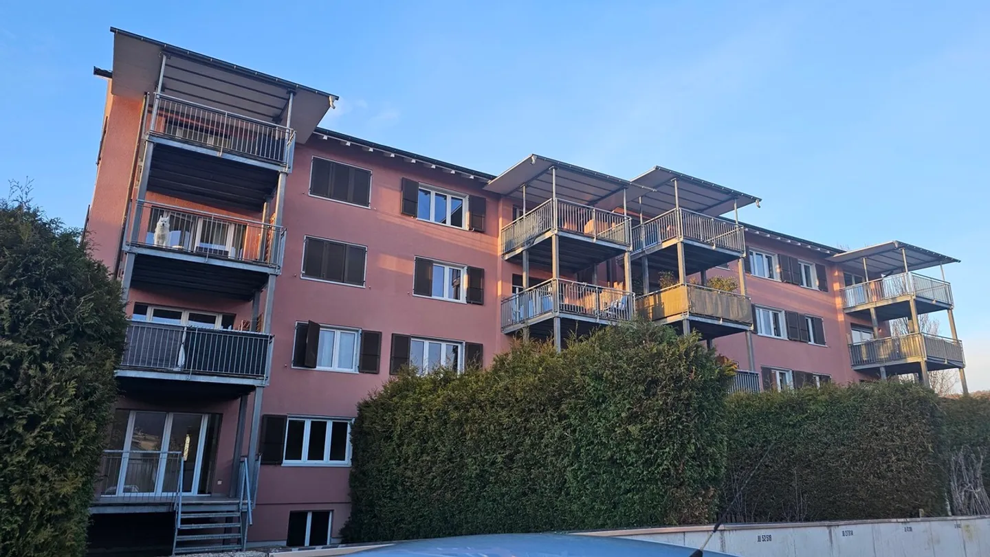 Bright 3-room apartment with large terrace - Photo 3 of 11