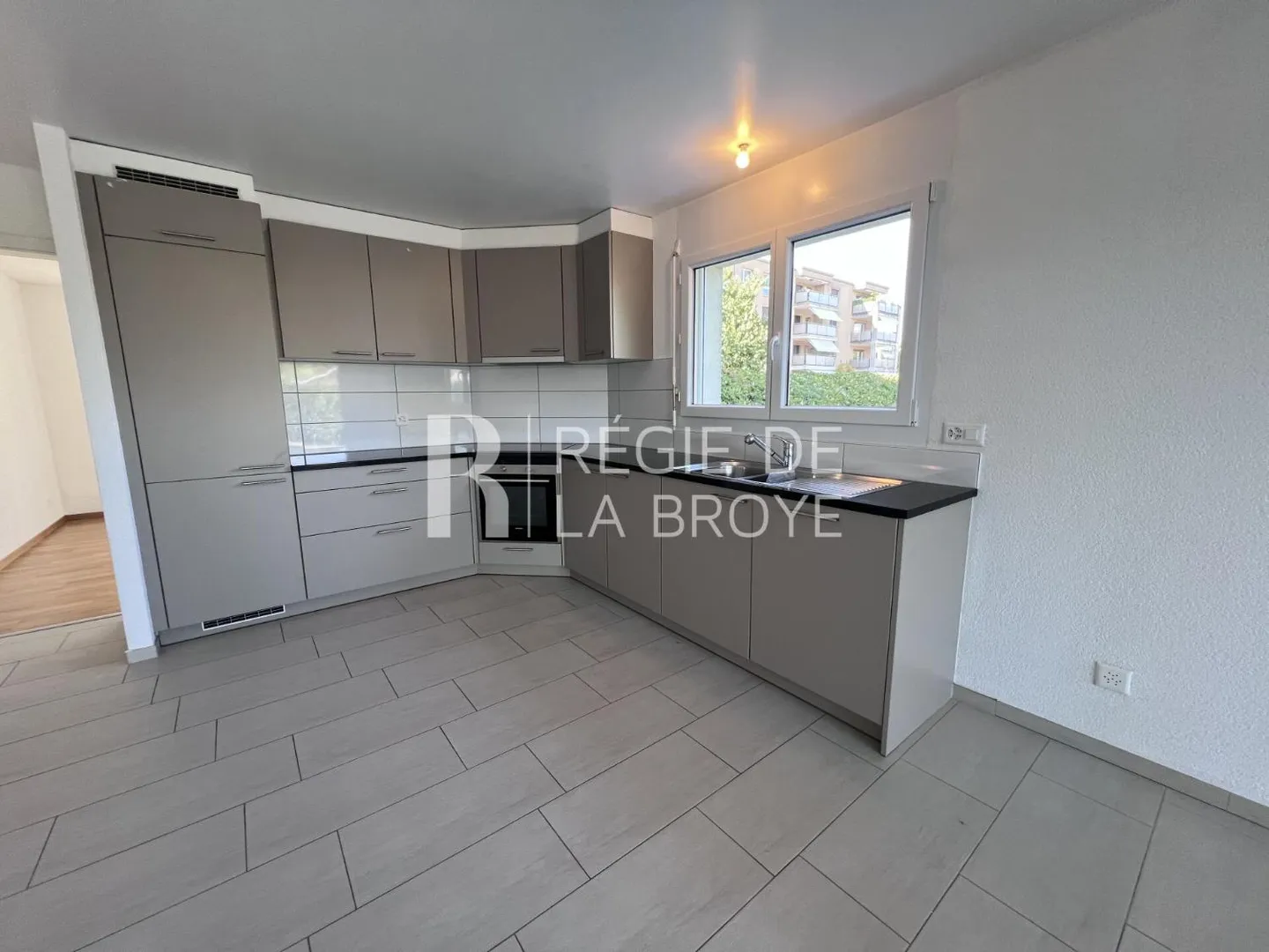 3.5-room apartment in St-Aubin FR - Photo 5 of 9