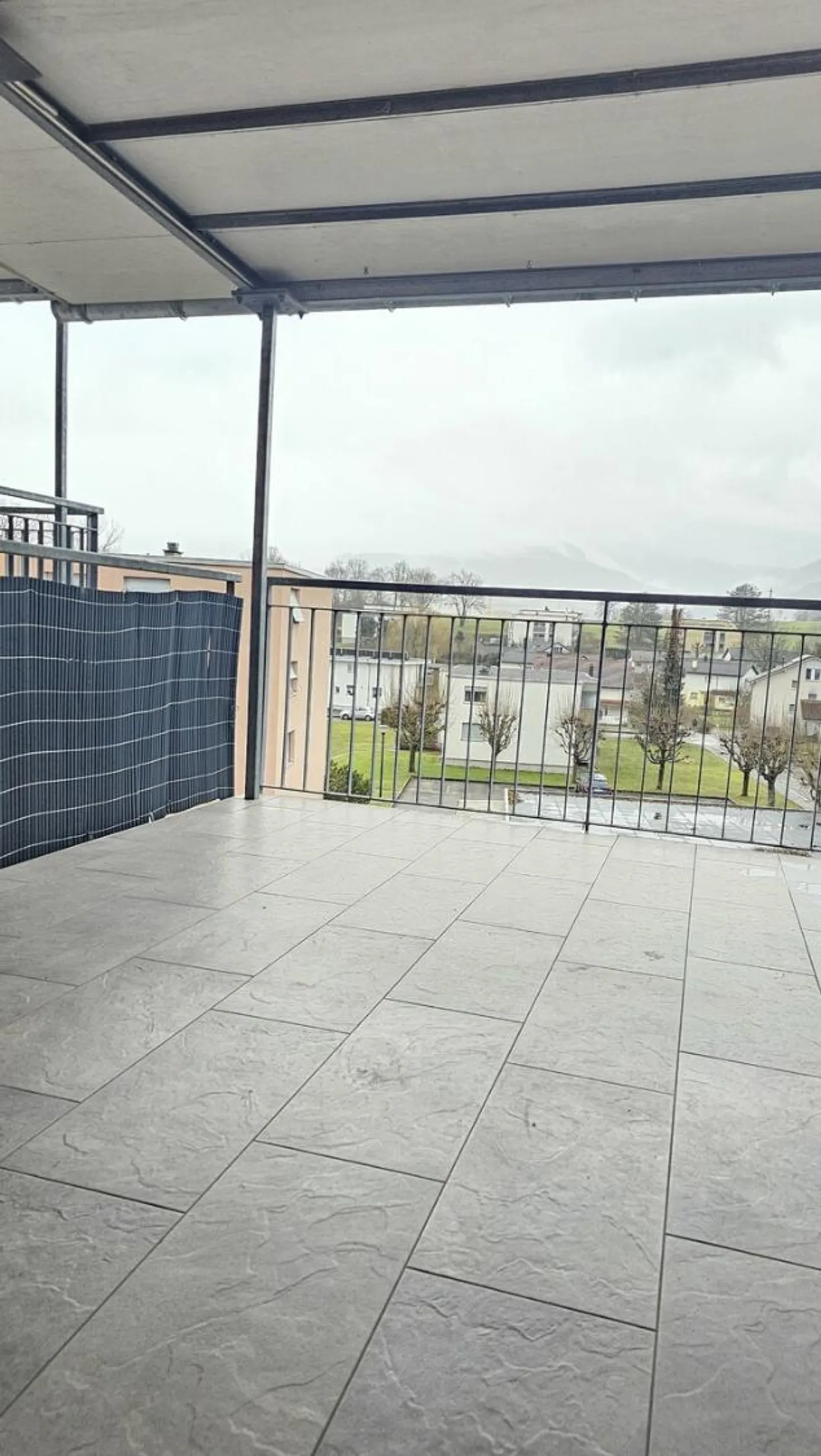 Bright 3-room apartment with large terrace - Photo 6 of 11