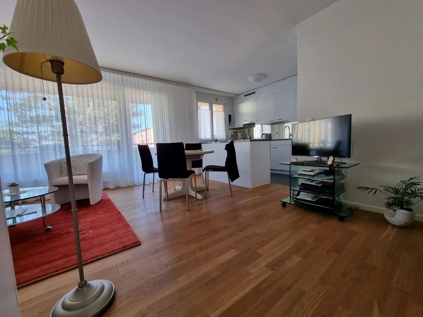 Apartment for rent - Photo 4 of 6
