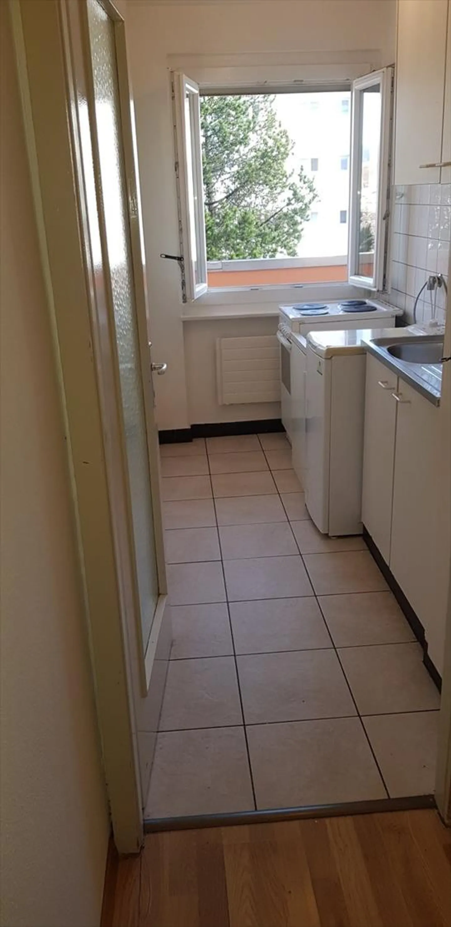 APPARTEMENT DE 2 PIECES AVEC BALCON - Photo 1 sur 6