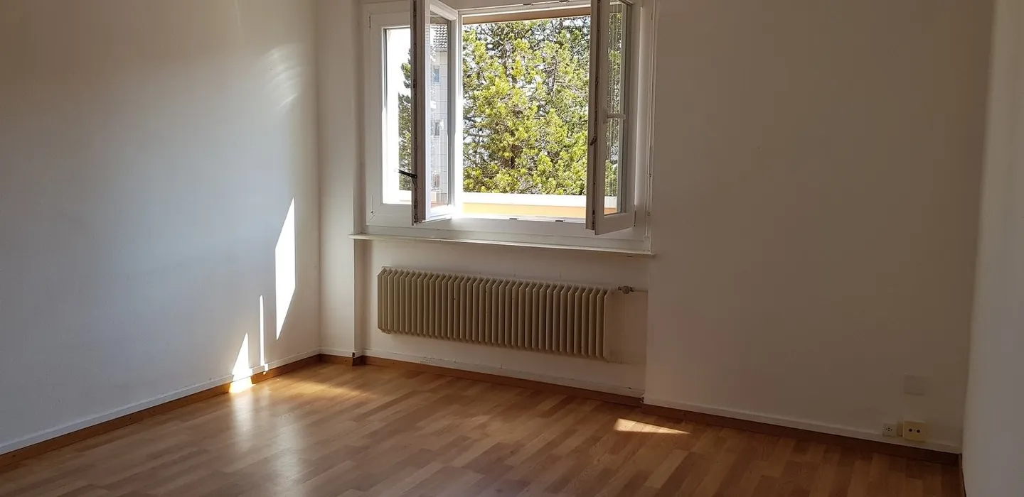 APPARTEMENT DE 2 PIECES AVEC BALCON - Photo 3 sur 6