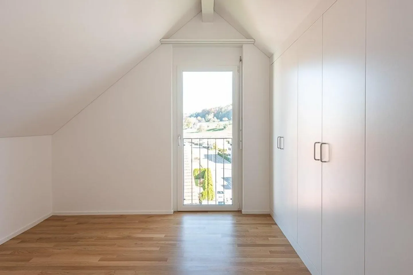 Moderne Wohnung in Rossrüti - Foto 4 von 10