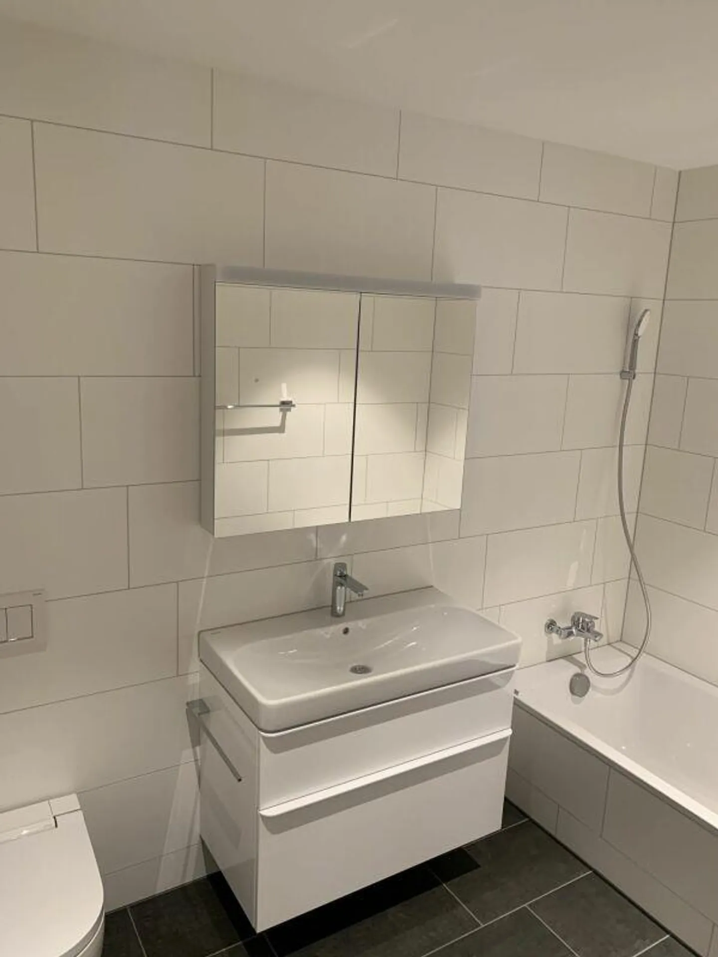 Moderne 3.5 Zimmer-Wohnung - Foto 6 von 8