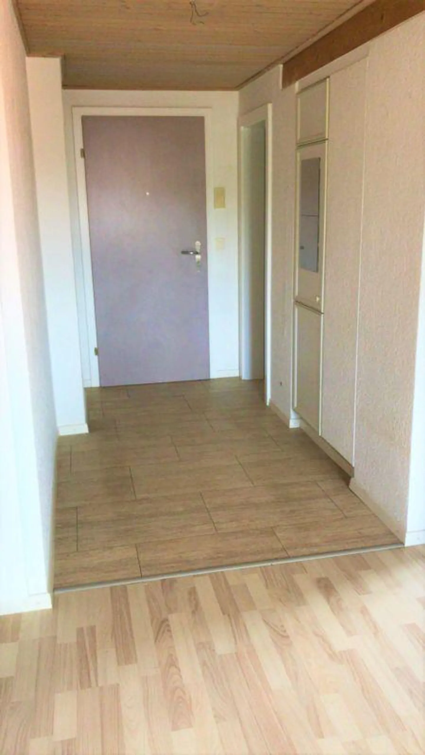 Appartement sous les combles spacieux de 2,5 pièces à louer - Photo 7 sur 9
