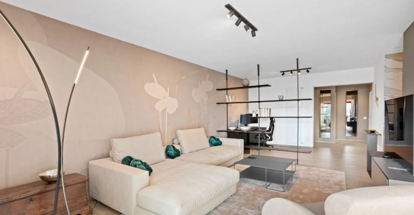 Montagnola – APPARTAMENTO ESCLUSIVO DI 3,5 STANZE IN UNA VILLA CON SOLI 4 UNITA', UN'OASI DI DESIGN NEL VERDE - Foto 6 di 12