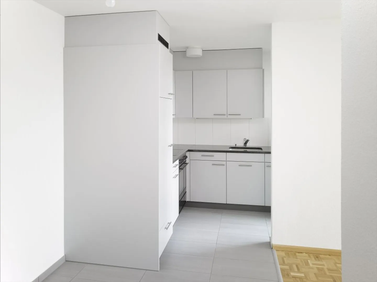 Modern 3-room apartment between the train station and the Langen Erlen - Photo 4 of 5